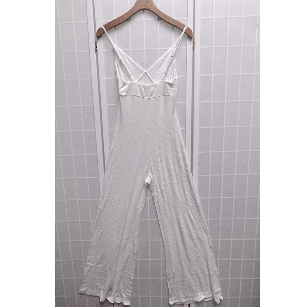 Brand New White V-Neck Cami Jumpsuit. Size XL perfect conditions - Picture 8 of 10